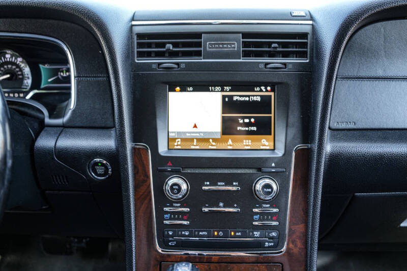 2016 Lincoln Navigator Select