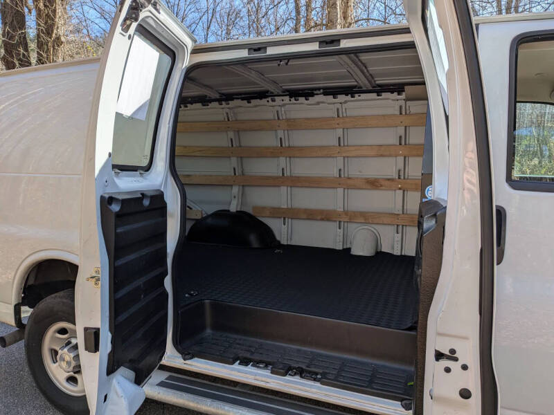 2024 Chevrolet Express 2500