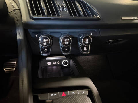 2023 Audi R8 5.2 V10 performance