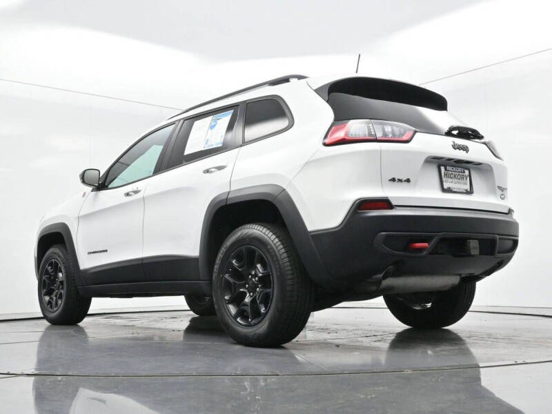 2022 Jeep Cherokee Trailhawk