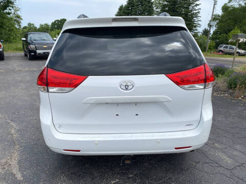 2012 Toyota Sienna XLE 7-Passenger
