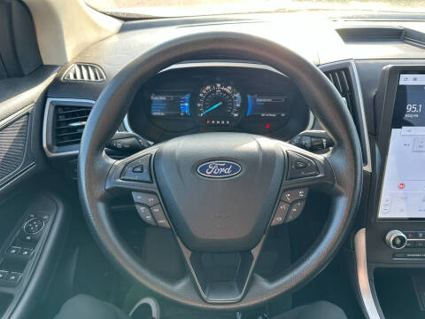 2021 Ford Edge SE