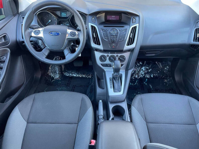 2012 Ford Focus SE