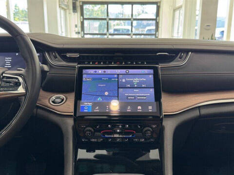 2023 Jeep Grand Cherokee Summit