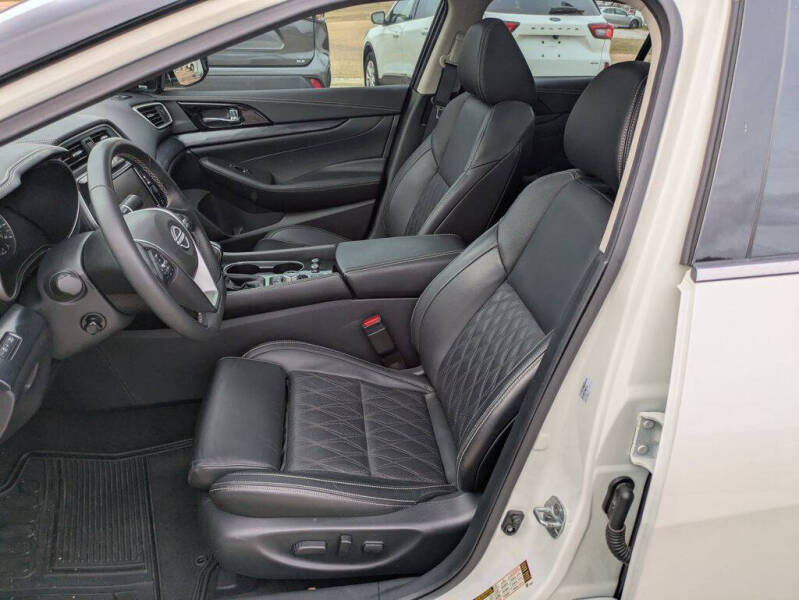 2023 Nissan Maxima 3.5 Platinum