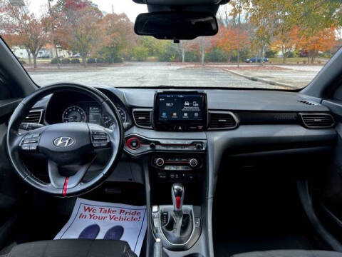 2020 Hyundai Veloster 2.0L Premium