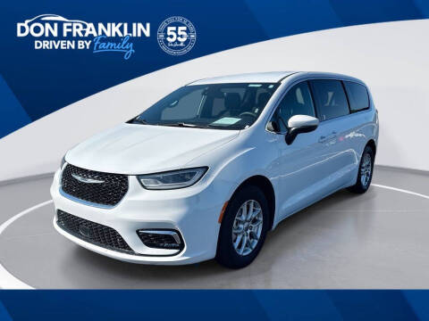 2023 Chrysler Pacifica Touring