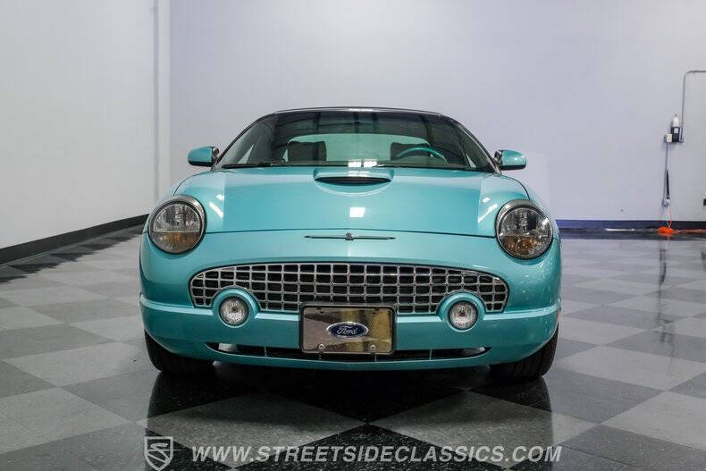 2002 Ford Thunderbird Deluxe