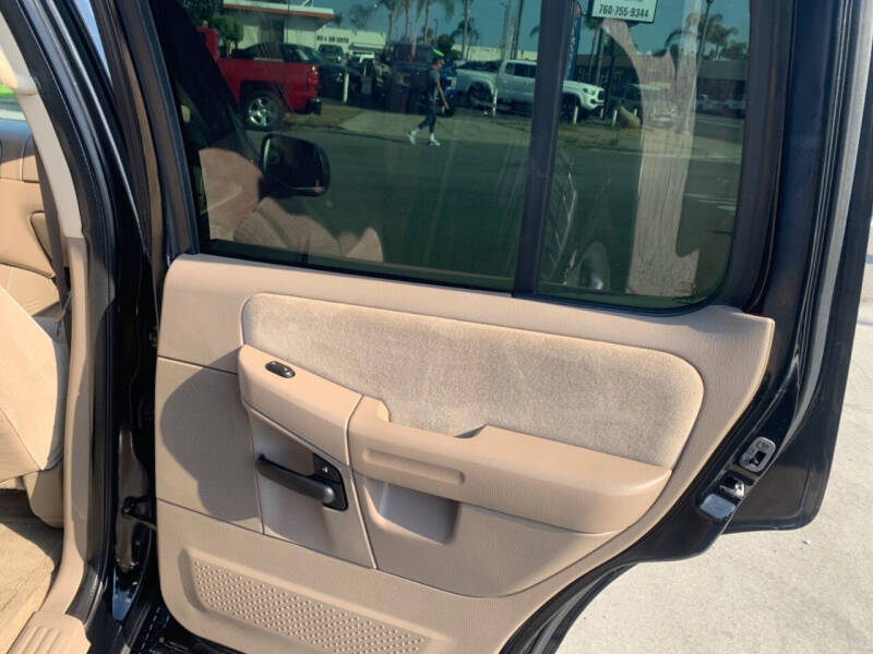 2005 Ford Explorer XLT