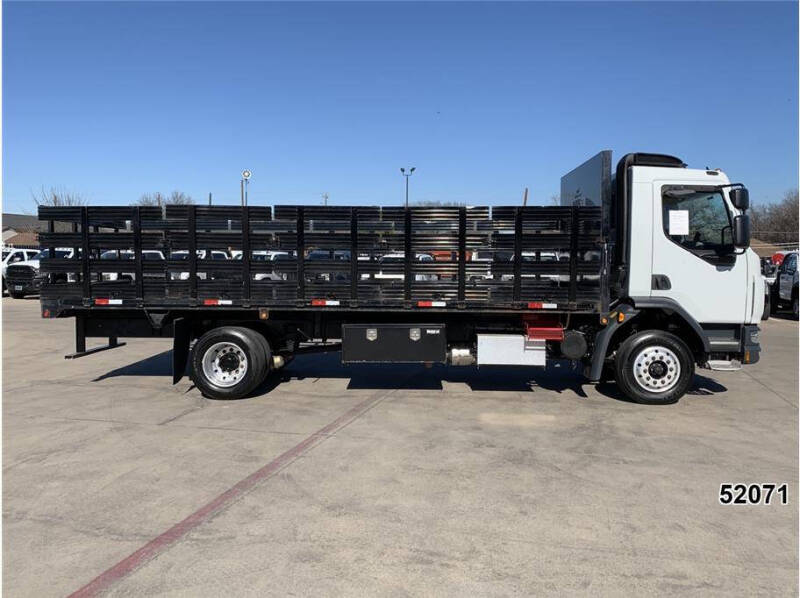 2022 Kenworth K270
