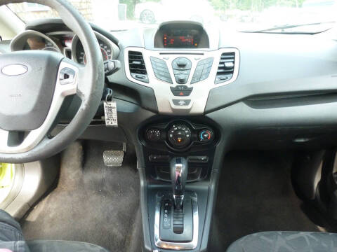 2012 Ford Fiesta SE