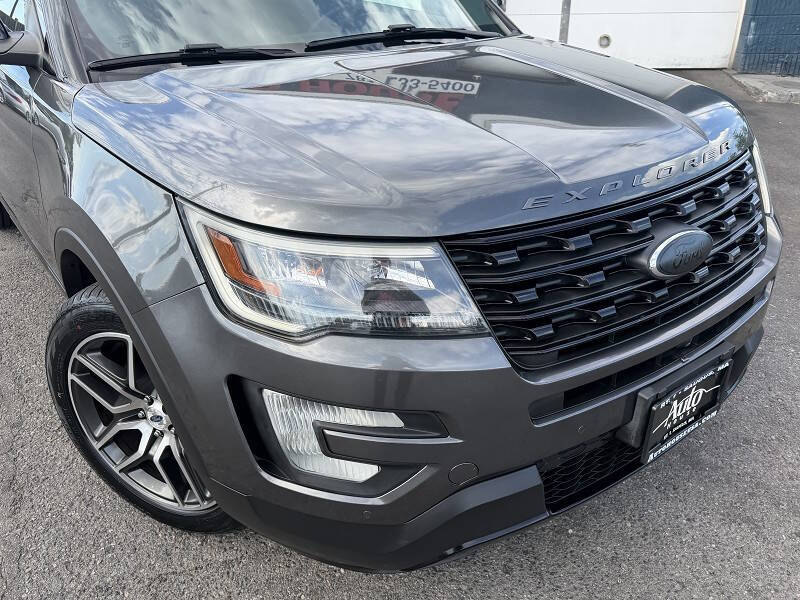 2017 Ford Explorer Sport