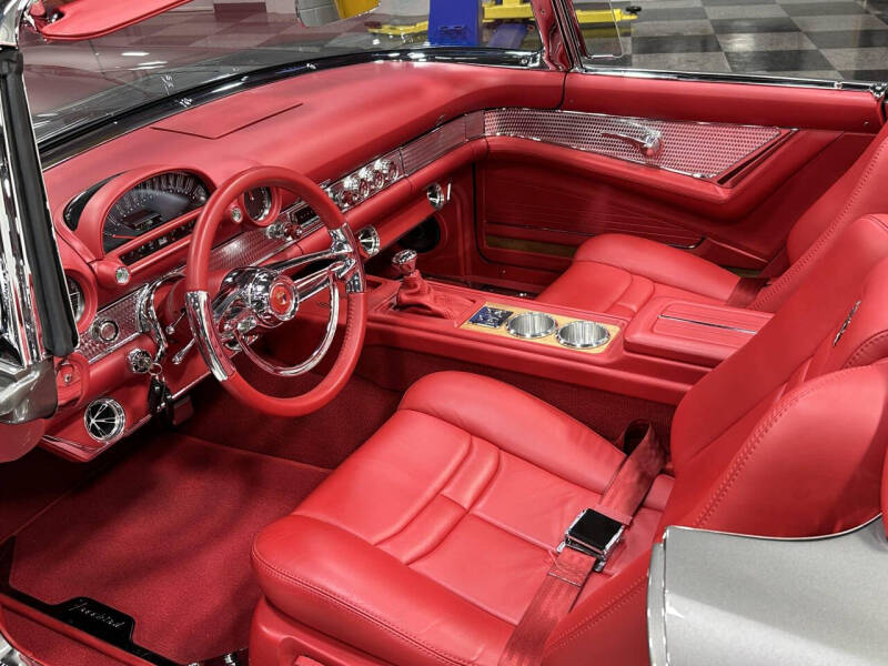 1956 Ford Thunderbird