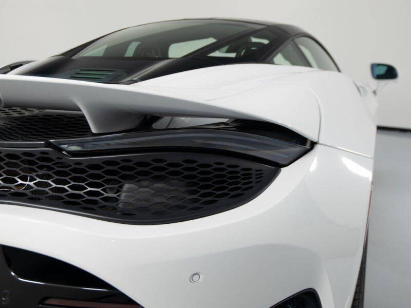 2025 McLaren 750S