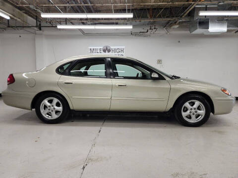 2004 Ford Taurus SE