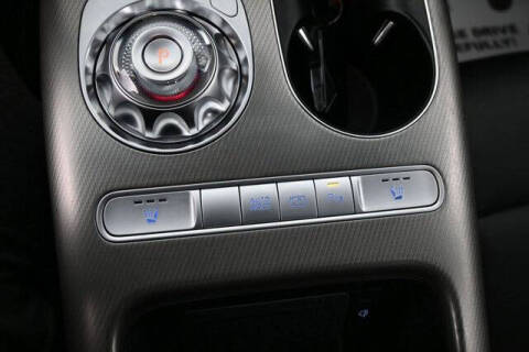 2025 Genesis GV60 Standard