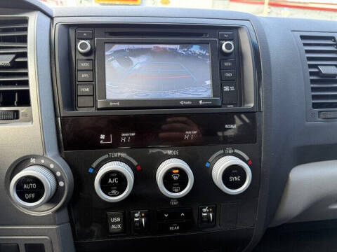 2016 Toyota Sequoia SR5