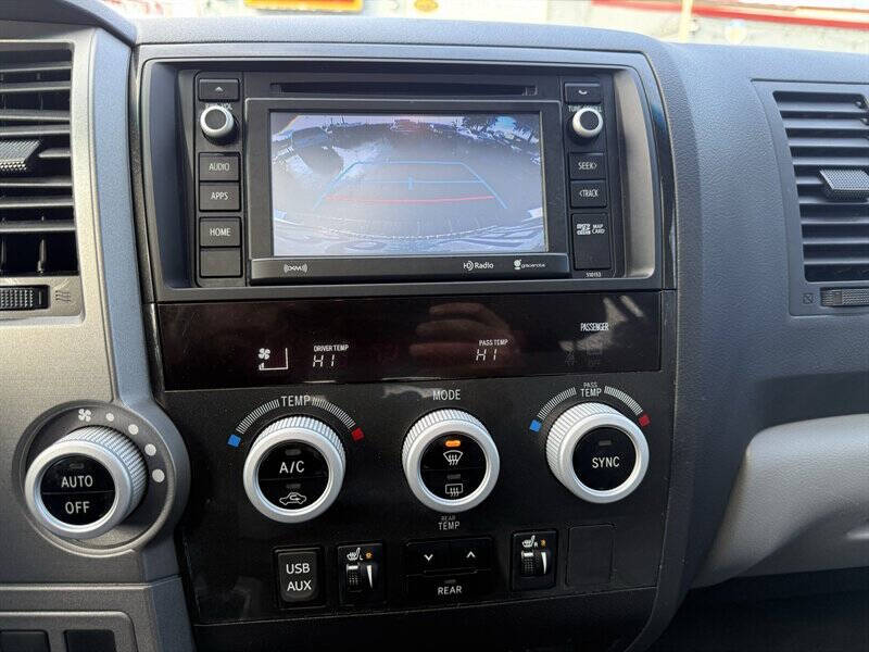 2016 Toyota Sequoia SR5