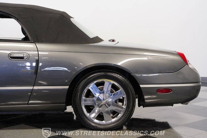 2003 Ford Thunderbird