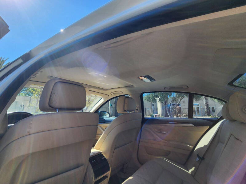 2013 BMW 5 Series 528i