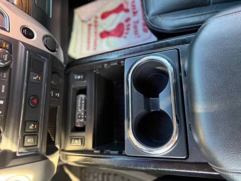 2017 Nissan Titan SL