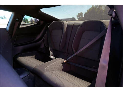 2017 Ford Mustang V6