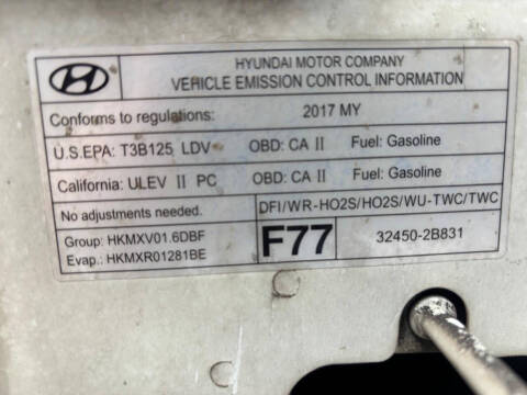 2017 Hyundai Veloster Value Edition