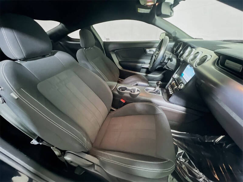 2019 Ford Mustang EcoBoost