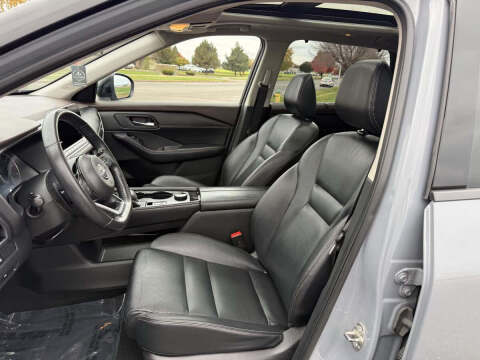 2022 Nissan Rogue SL