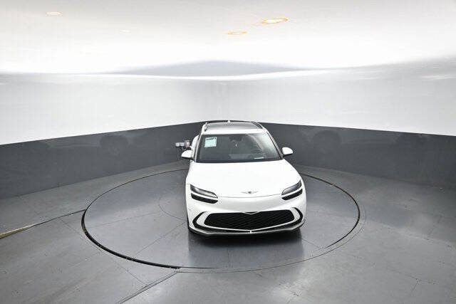 2025 Genesis GV60 Standard