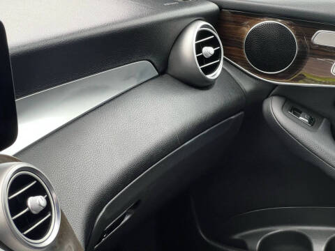 2020 Mercedes-Benz GLC GLC 300