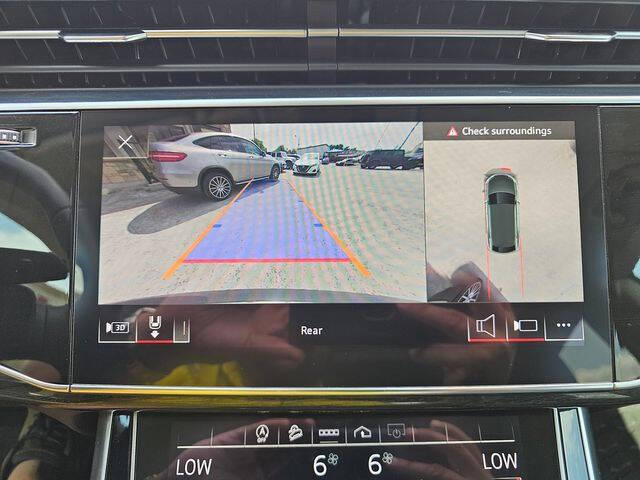 2022 Audi Q8 quattro Premium Plus 55 TFSI