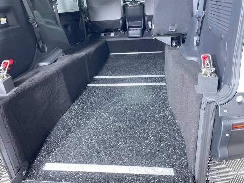 2025 Toyota Sienna LE 8-Passenger