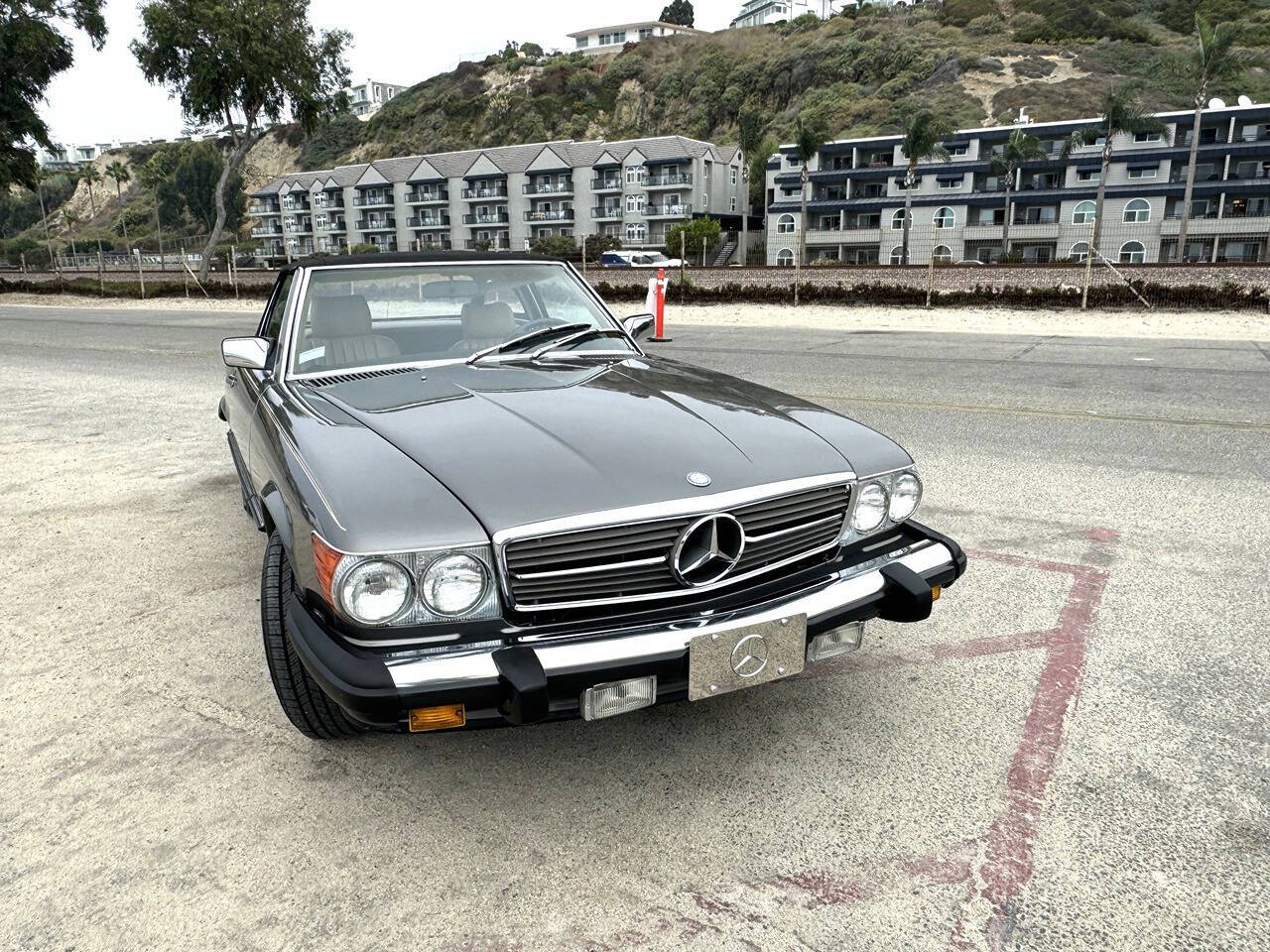 1986 Mercedes-Benz 560-Class for sale at DE AUTOS INC in San Juan Capistrano, CA