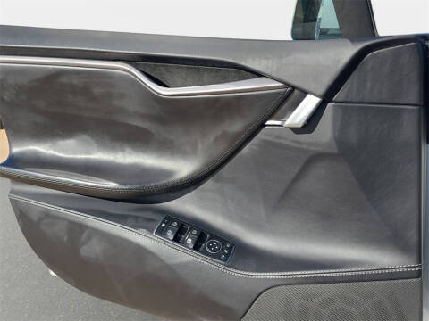 2020 Tesla Model S Long Range