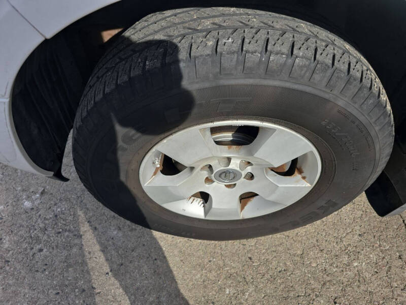 2005 Nissan Pathfinder SE