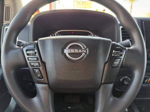 2023 Nissan Frontier SV