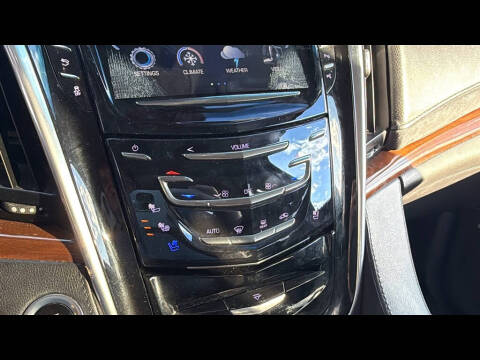 2018 Cadillac Escalade Luxury