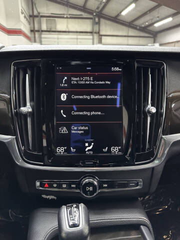 2018 Volvo S90 T5 Momentum