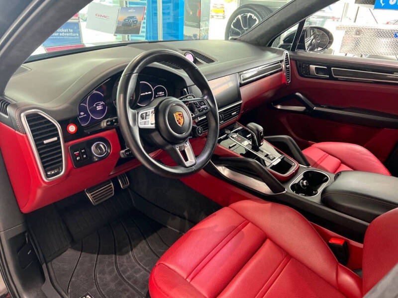 2021 Porsche Cayenne Turbo