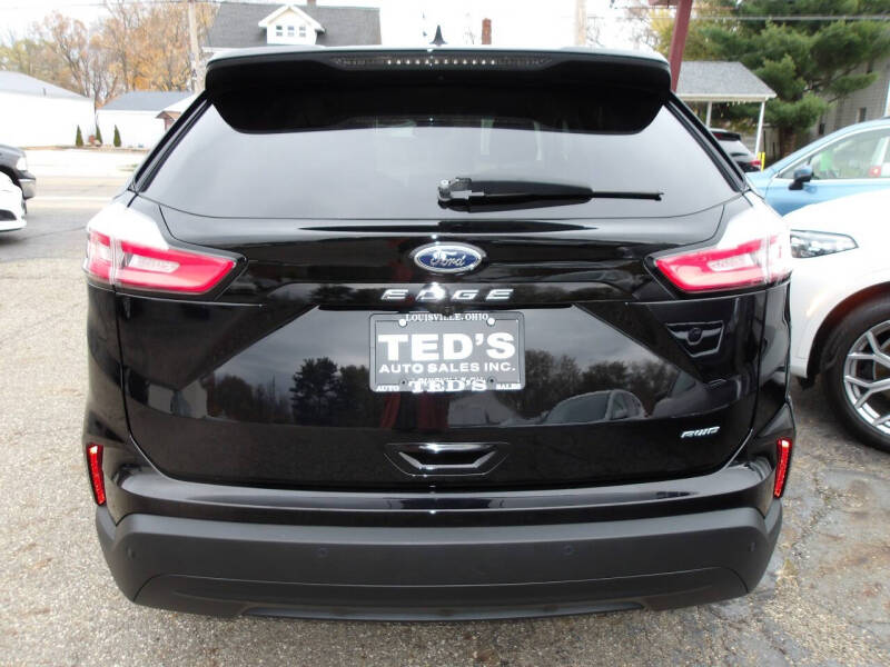 2021 Ford Edge SE