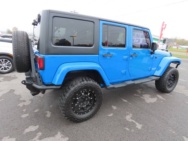 2011 Jeep Wrangler Unlimited for sale at Modern Automotive Group LLC in Lafayette, TN