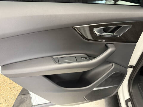 2022 Audi Q7 quattro Premium Plus 45 TFSI