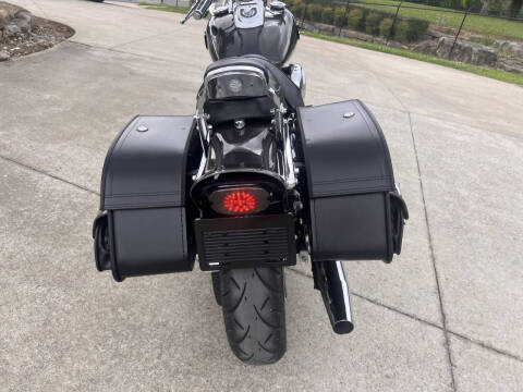 2005 Harley-Davidson FXDWGI