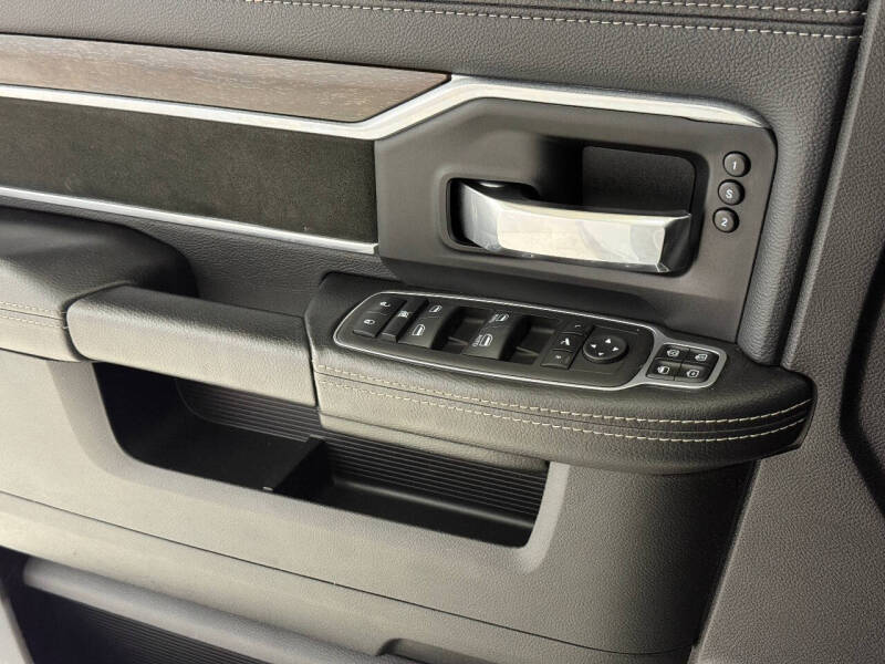 2024 RAM 3500 Laramie