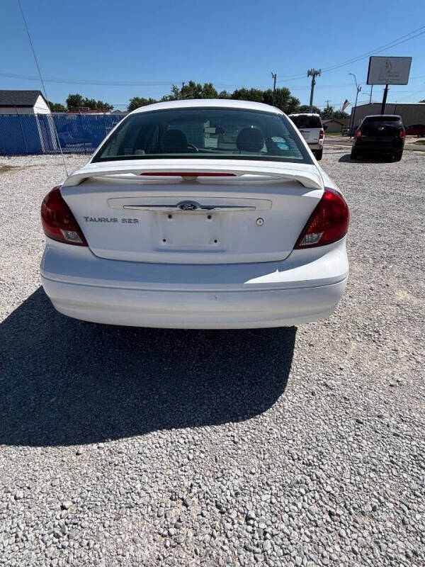 2003 Ford Taurus SES