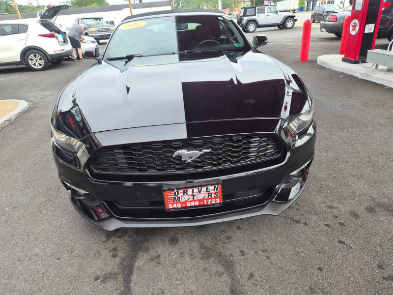 2016 Ford Mustang V6
