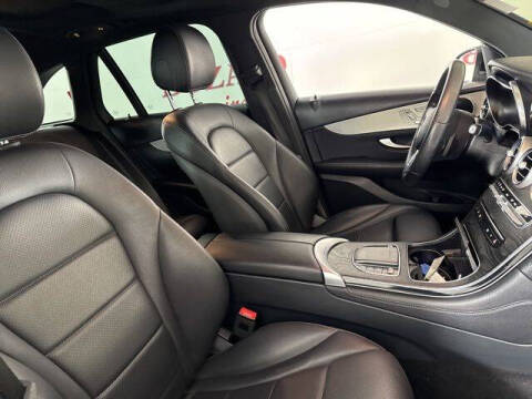 2021 Mercedes-Benz GLC GLC 300