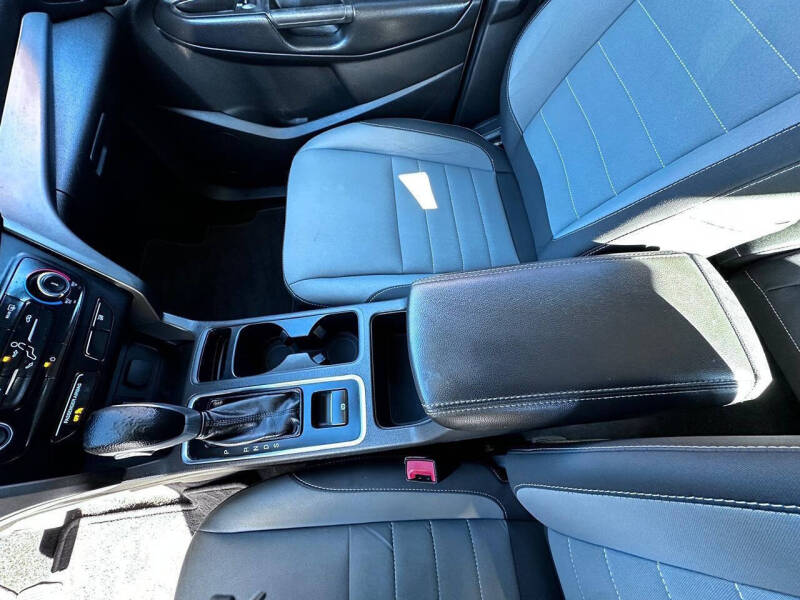 2017 Ford Escape S