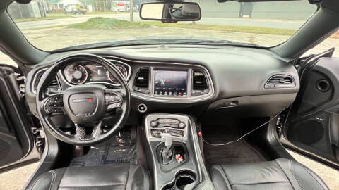 2018 Dodge Challenger SXT Plus